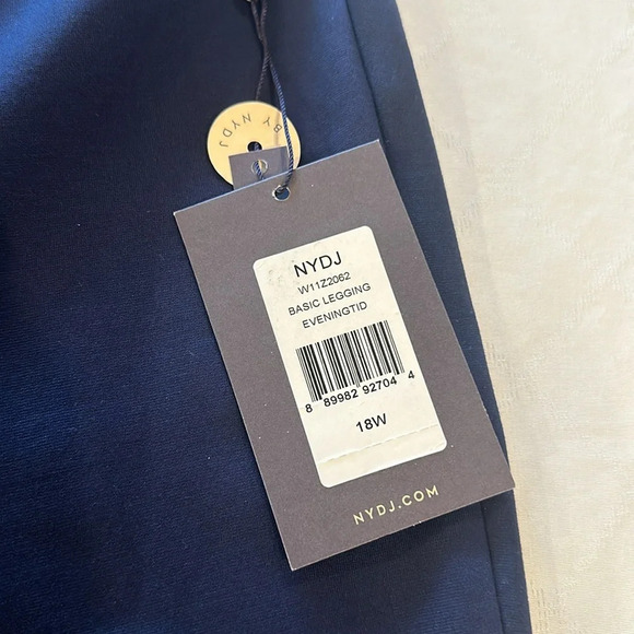 NYDJ not your daughters jeans Basic Legging Pants lift tuck navy size 18 18W NWT - Picture 2 of 7